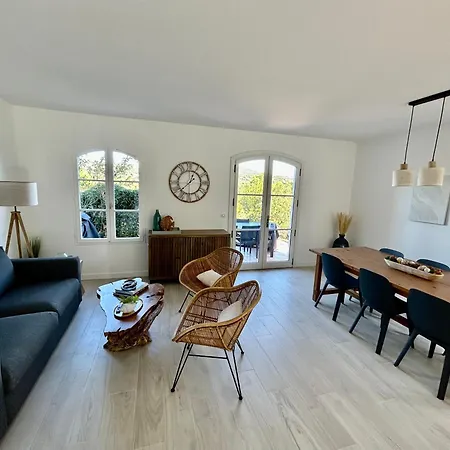 Les Restanques 30 Chenes Holiday home Grimaud